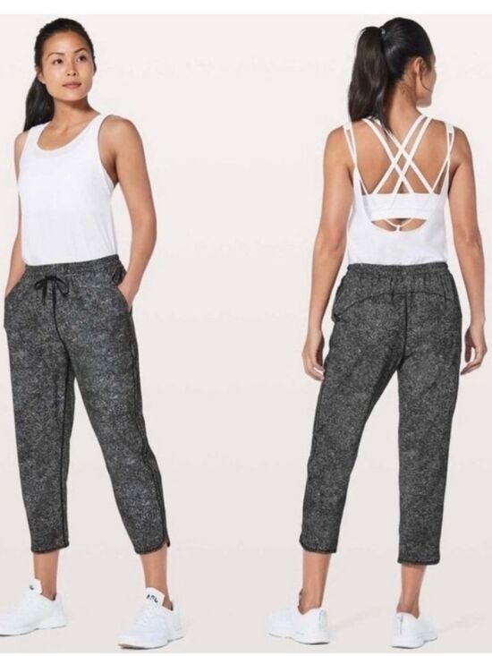 lululemon athletica Pants - Lululemon Keep It Classic Crop Pant Black White Noise Womens 4
